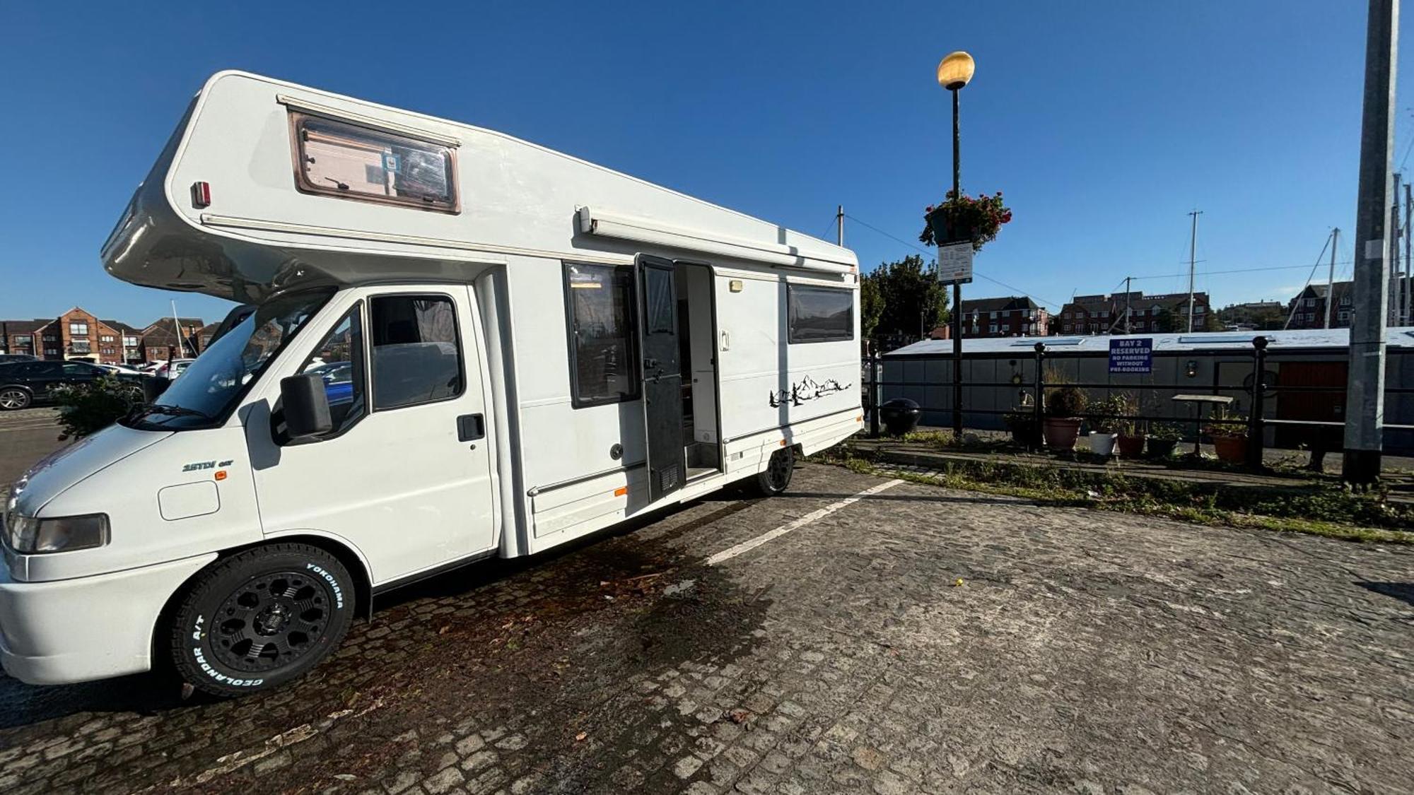 Cool Wheels On The Waterfront Hotel Liverpool Luaran gambar